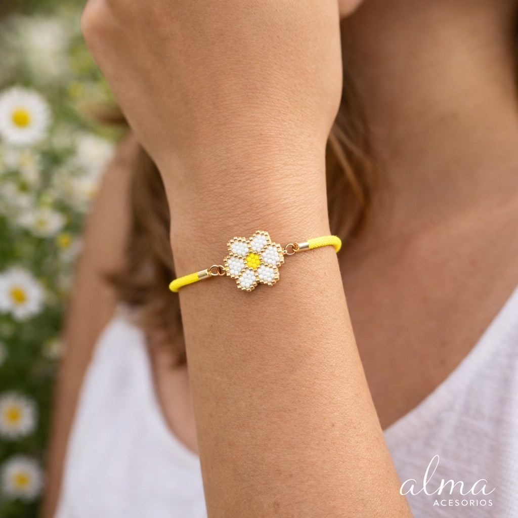 Yellow Daisy Bracelet – Miyuki