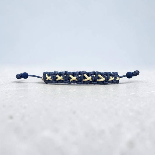 : Pulsera Tejida Artesanal "Nudo Infinito" - Diseño Único Irrepetible