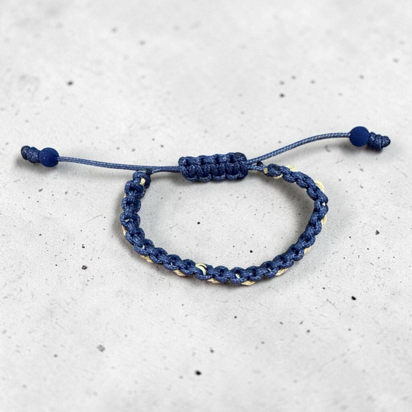 : Pulsera Tejida Artesanal "Nudo Infinito" - Diseño Único Irrepetible